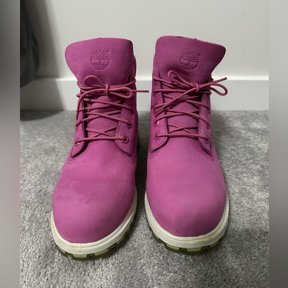 Timberland Woman’s Waterproof Boots - Size 7 - Picture 2 of 7